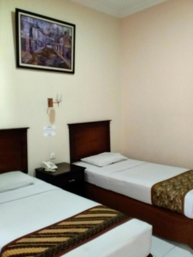 Malioboro Inn Hotel Yogyakarta Exterior photo