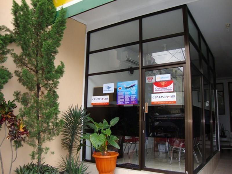 Malioboro Inn Hotel Yogyakarta Exterior photo